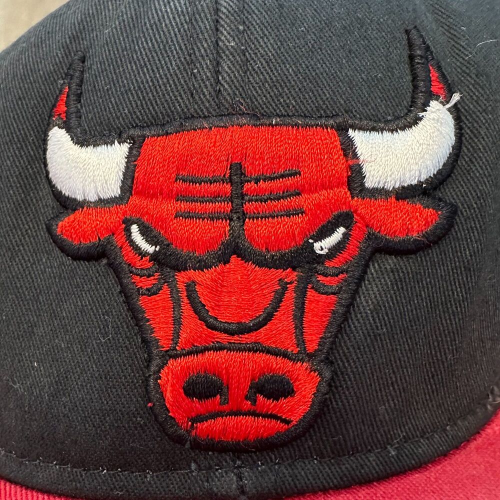 Chicago Bulls Adjustable Adidas Youth Baseball Cap Hat